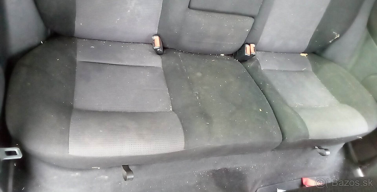 Volkswagen Golf 1,4i 55kw - 4