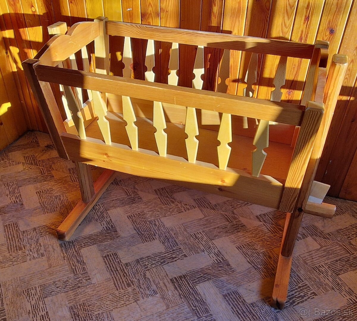 Predám drevennú detskú kolísku - 4