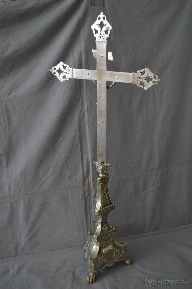 Oltárne svietniky s krížom - 4