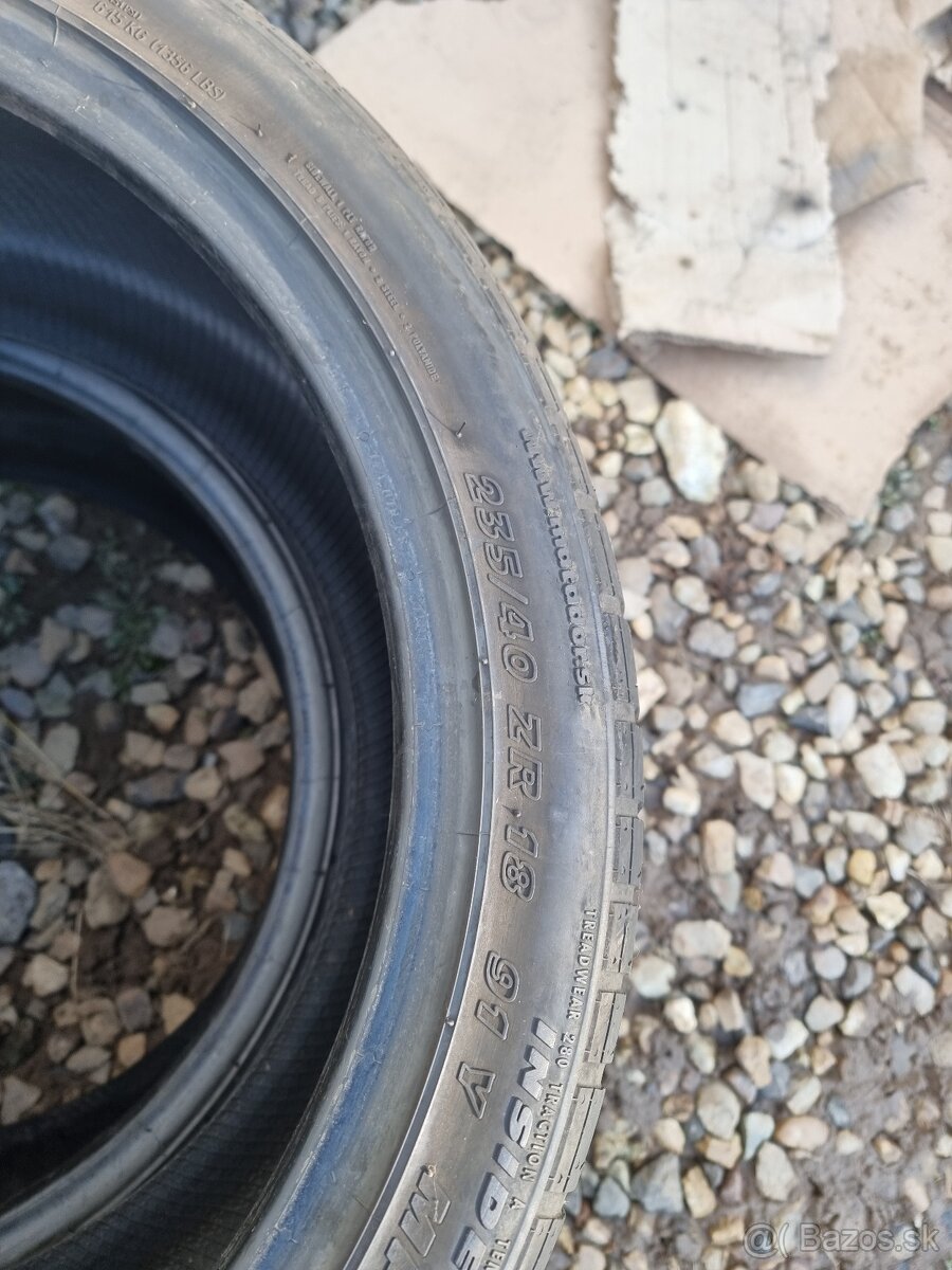 235/40r18 - 4