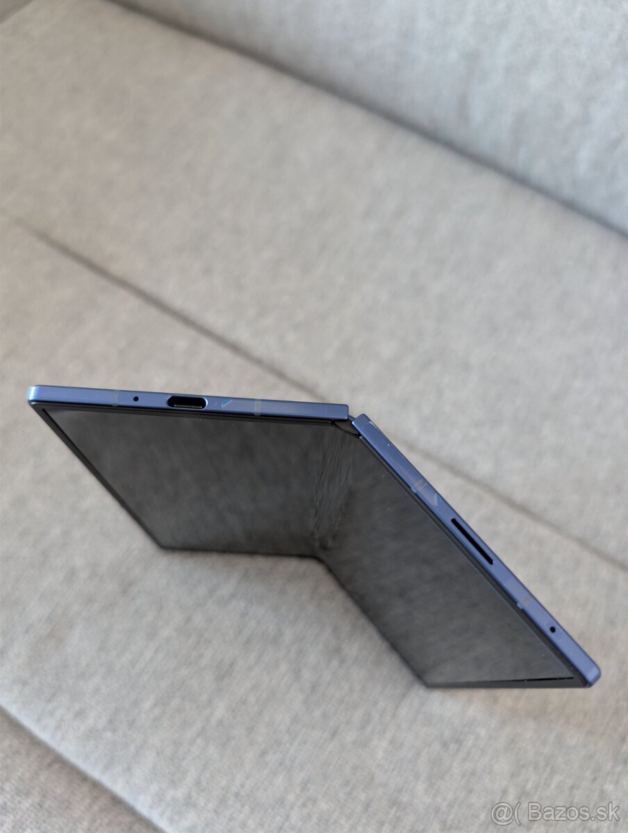 Predám Samsung Galaxy Z Fold7 512GB - 4