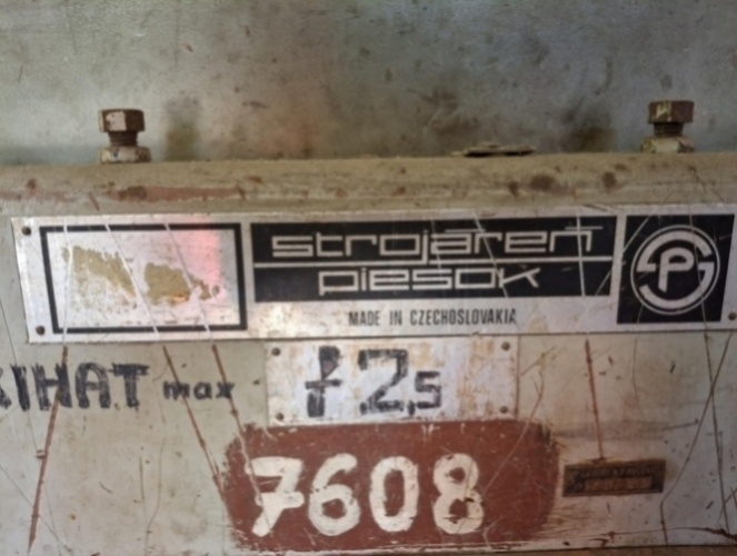 Tabulové nůžky NTE 2000/2,5B, rok 1977 - 4