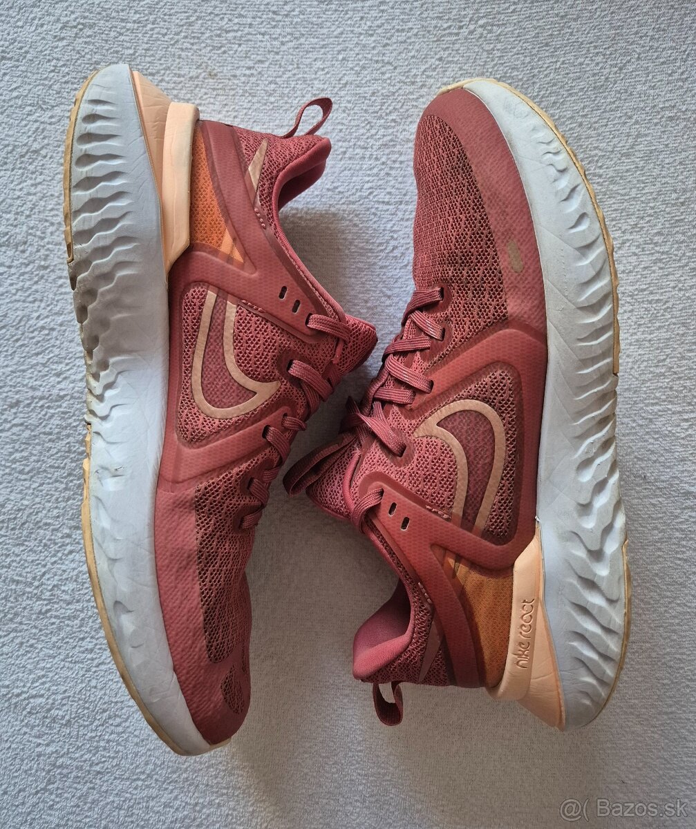 Nike Legend React 2 W dámske tenisky - 4