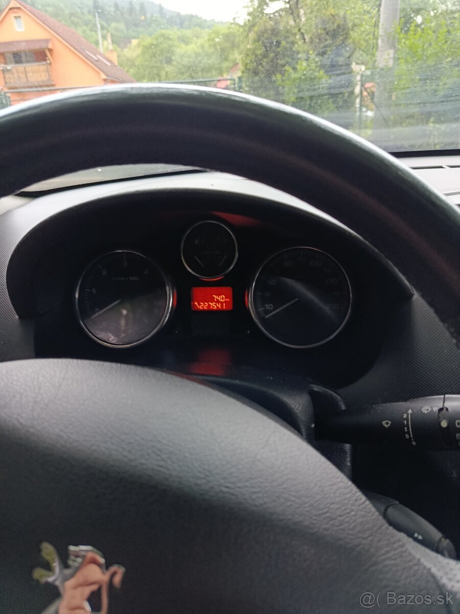 Peugeot 206 + - 4
