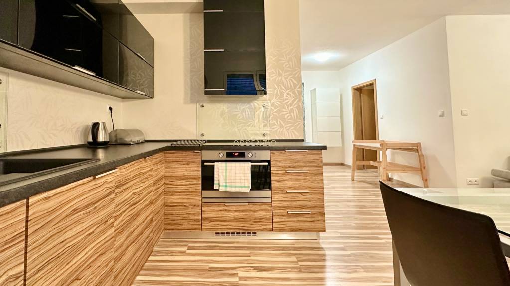 ASSENZIO – PRENAJOM – 2 IZBOVÝ BYT – KADNAROVA – RAČA - 4