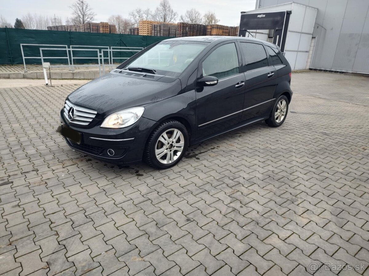 Predám Mercedes-Benz b180 cdi - 4