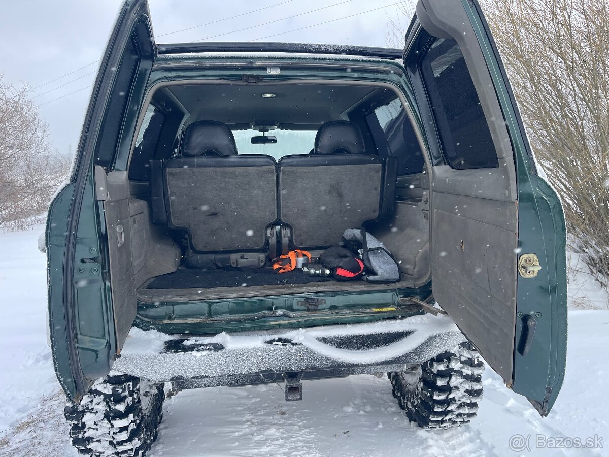 Nissan Patrol Y61 - 4