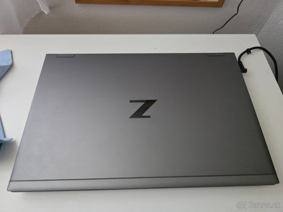 HP ZBook Fury 17 G7 - 4