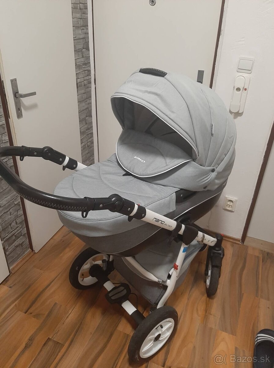 Kombinovaný kočík 3v1 - 4