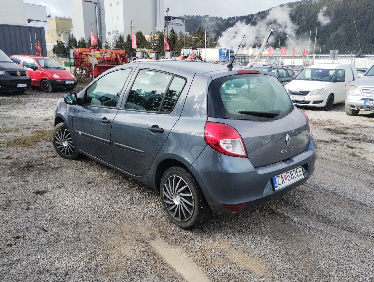 Renault Clio 1.2 Authentique - 4
