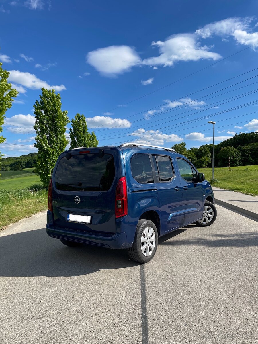 Opel Combo Elegance Plus 1.5 CDTI AT8 (12/2022) - 4