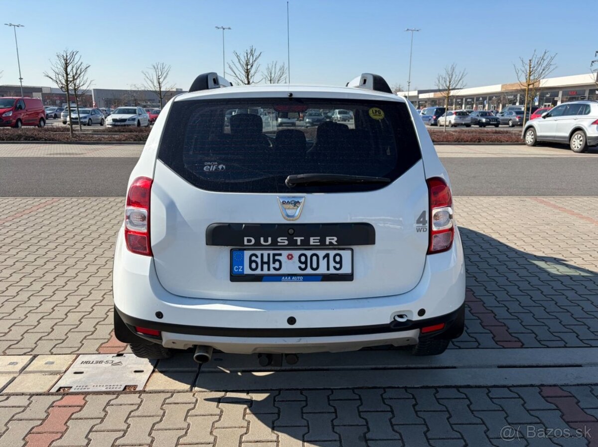 Dacia Duster 1.6 SCe LPG 4x4 ČR naj. 77t. NAVI - 4