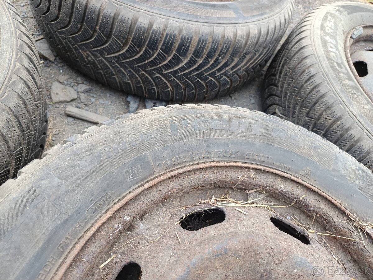 Predám zimné pneumatiky Hankook na diskoch - 4