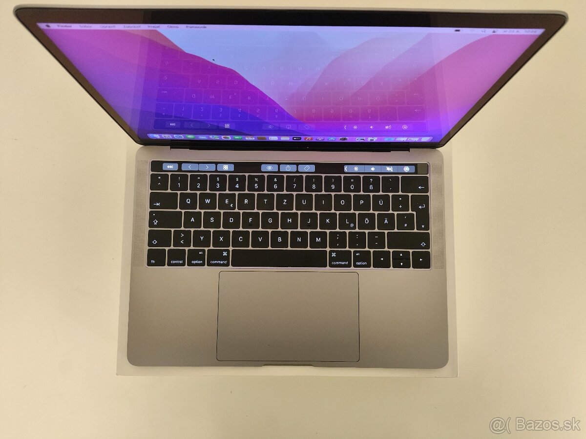 MacBook Pro 13 (2017, A1706) | Intel Core i5 2.3 GHz • 8 GB - 4