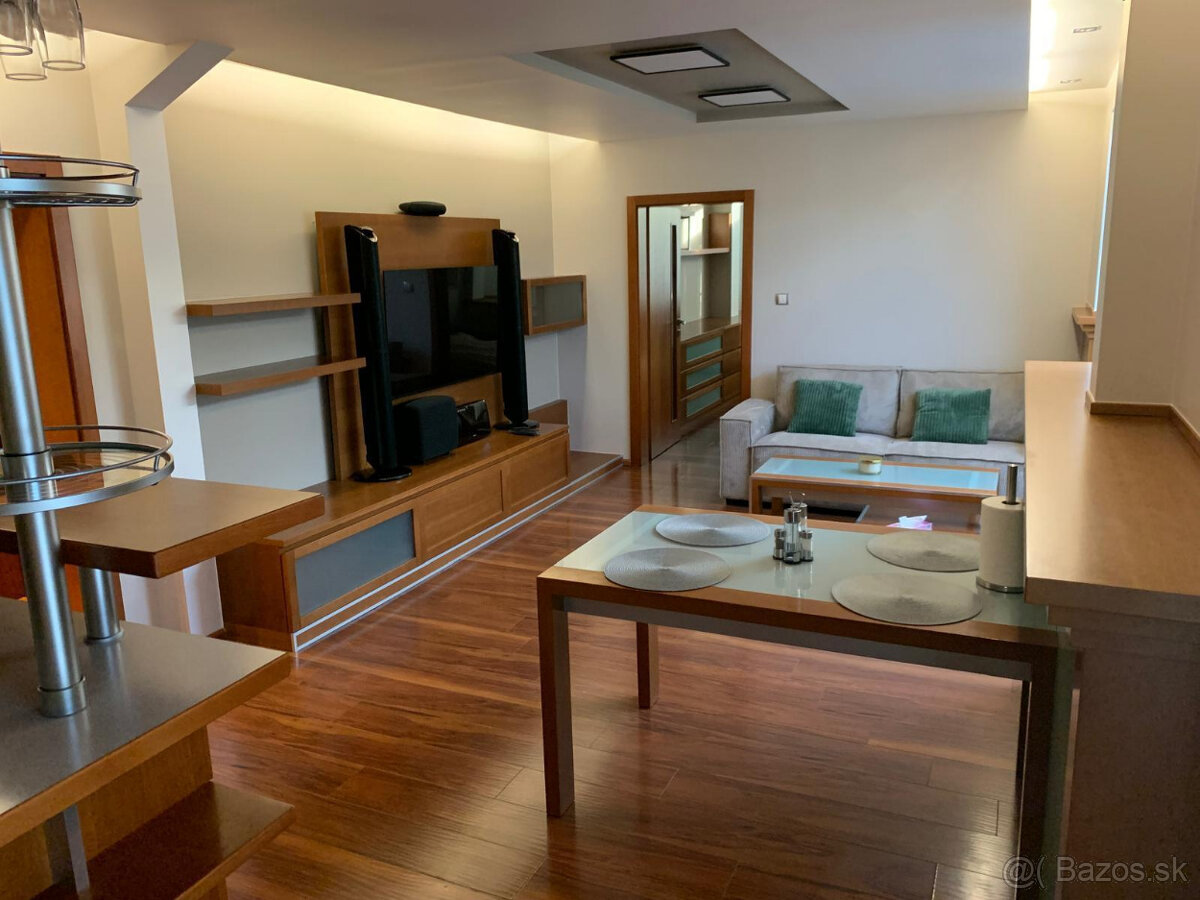 BA III. Nové mesto -2 izbový zariadený byt - 4