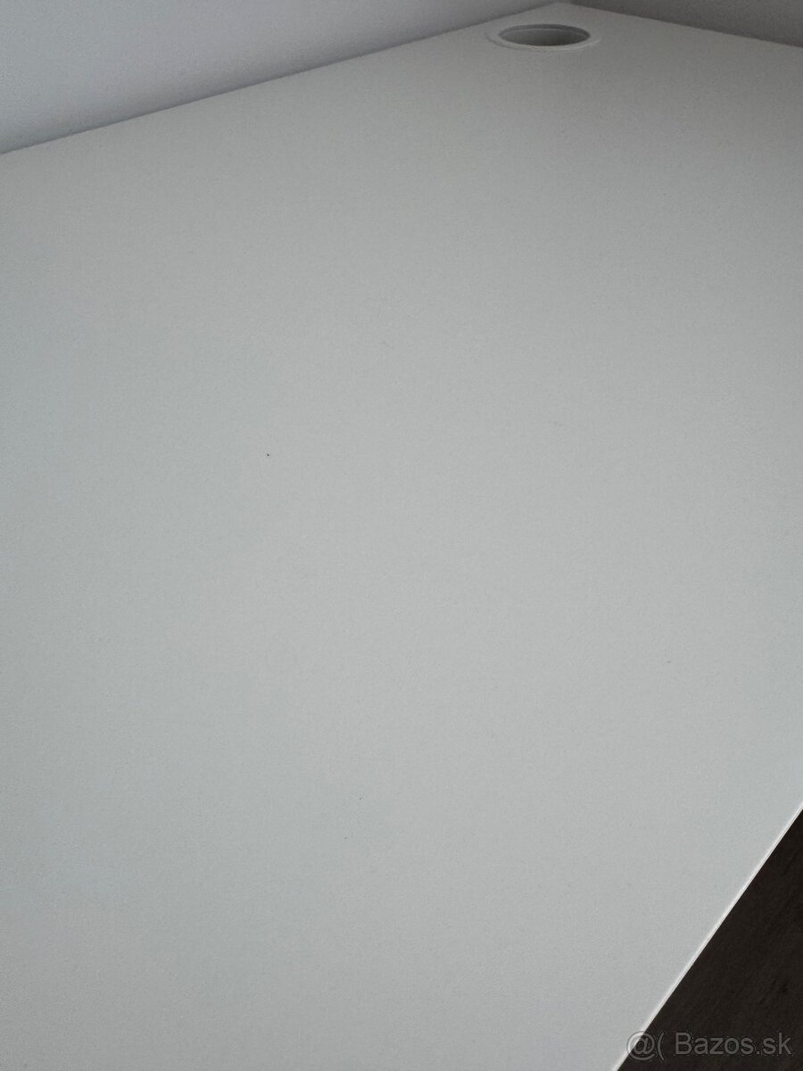 Písací stôl Micke (toaletný) - 4