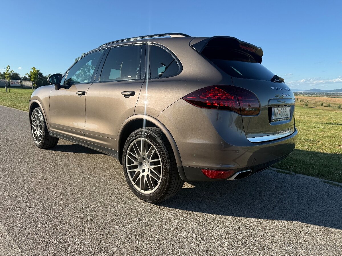 Porsche Cayenne S 4.2 V8 Diesel - 4