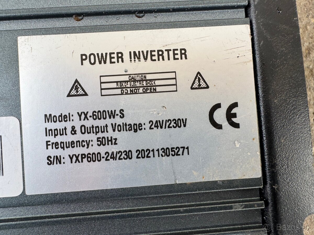 Predam menič napätia 24V na 230V 600Wp - 4