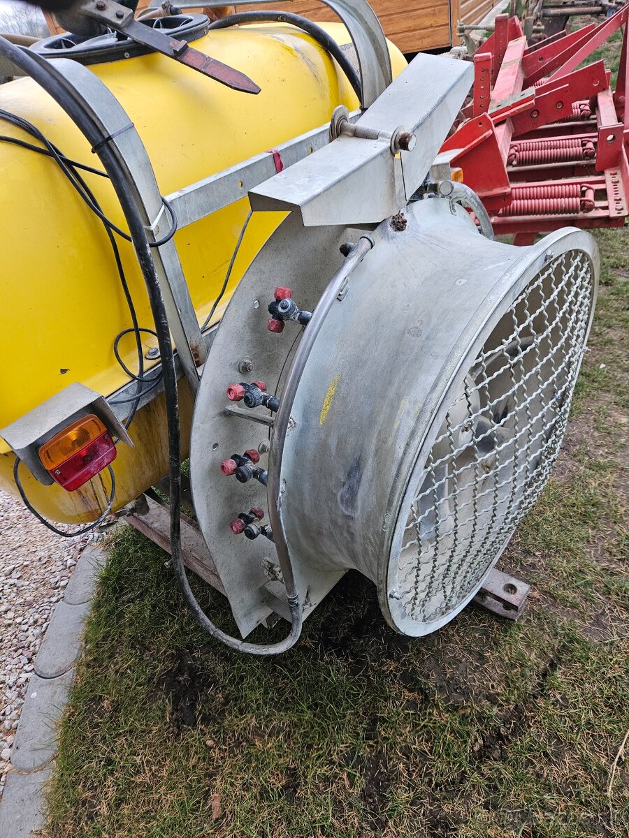 Rosič postrekovač - 4