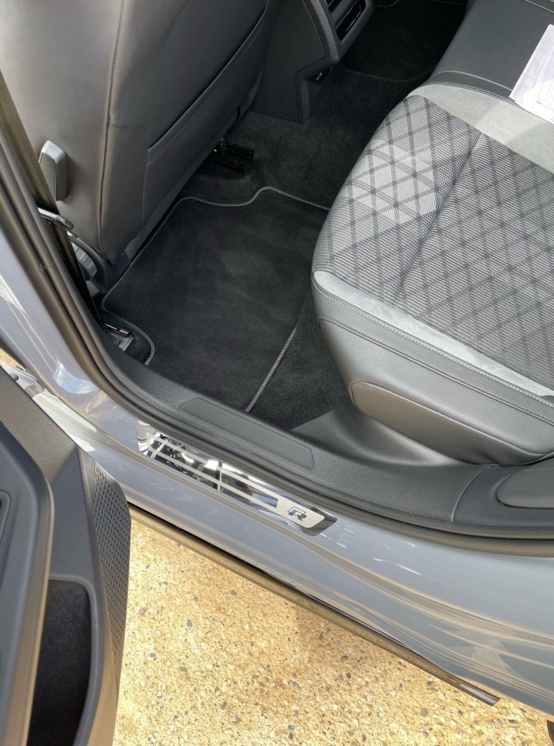 R-LINE prahové lišty VOLKSWAGEN - 4