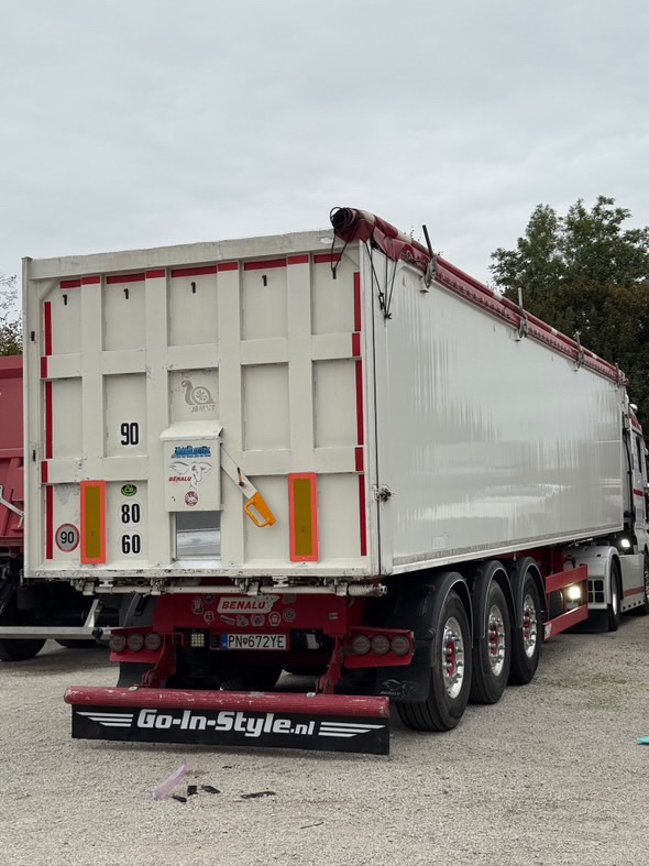 BENALU SKLÁPACÍ NÁVES 55m3 - 4