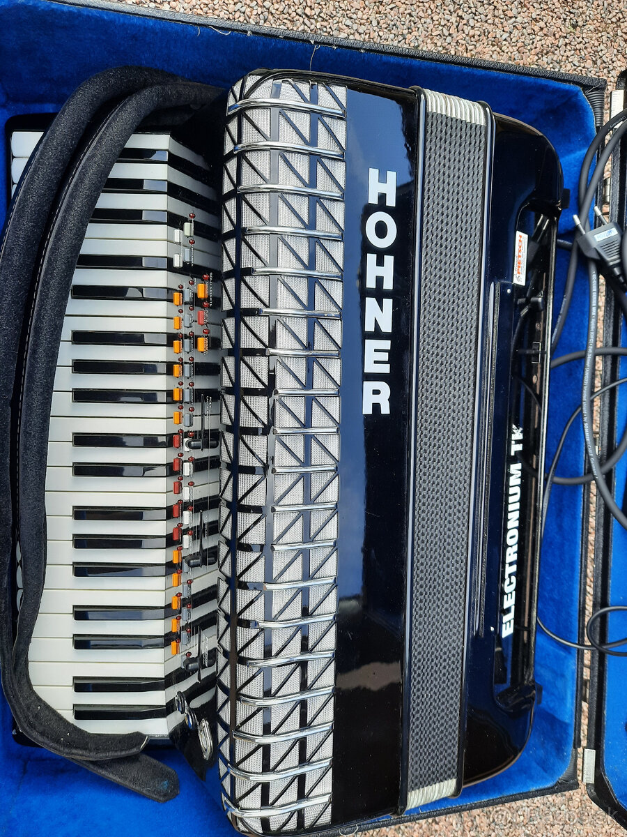 elektronický akordeon Hohner - 4