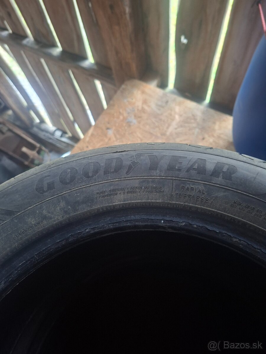 205/55 r16 goodyear - 4