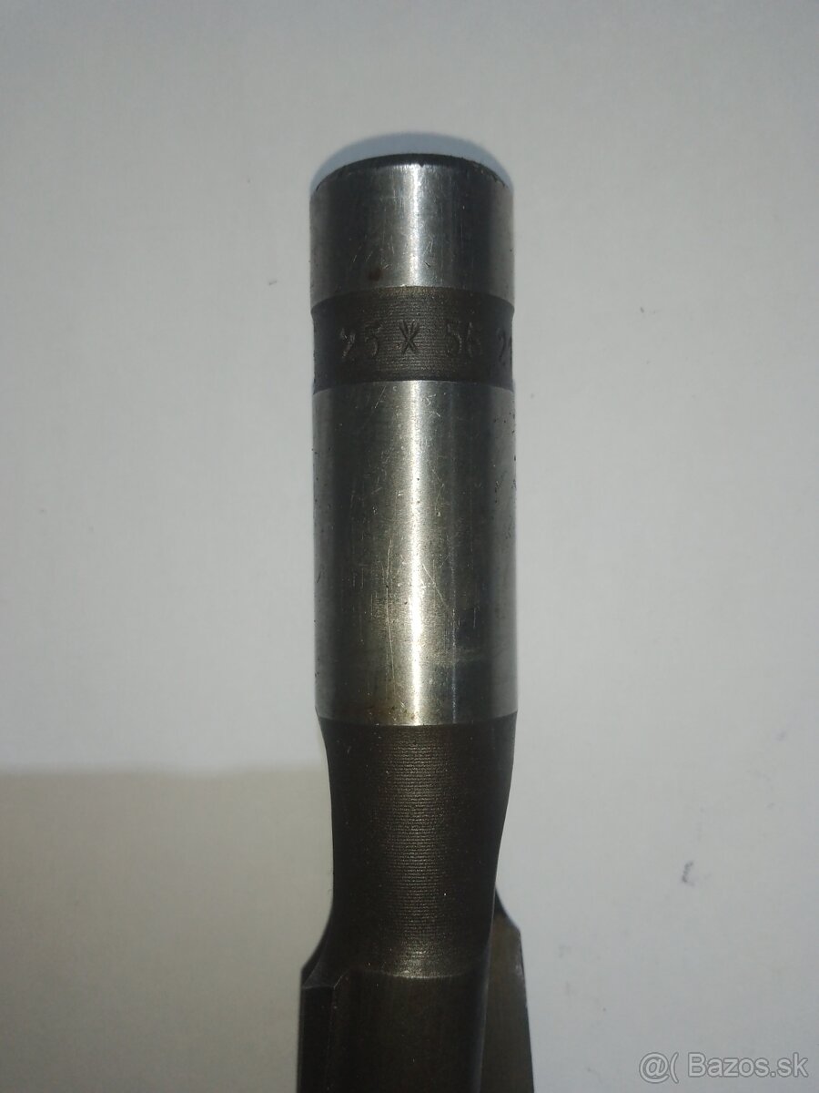 Dražkovač 25x56 na kov - 4
