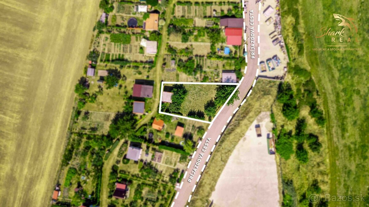 ZNÍŽENÁ CENA - EXKLUZÍVNE: Na predaj záhrada s chatkou – na - 4