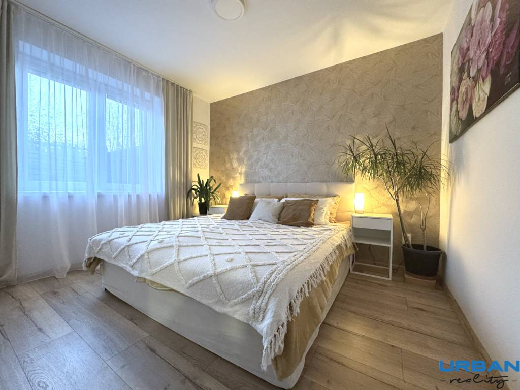 Na predaj 3i byt v RD, záhrada, vírivka, 2x parking v Šamorí - 4