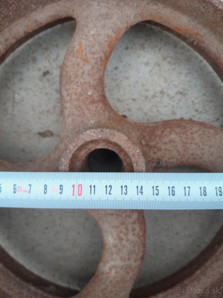 Predám liatinové koleso - 4