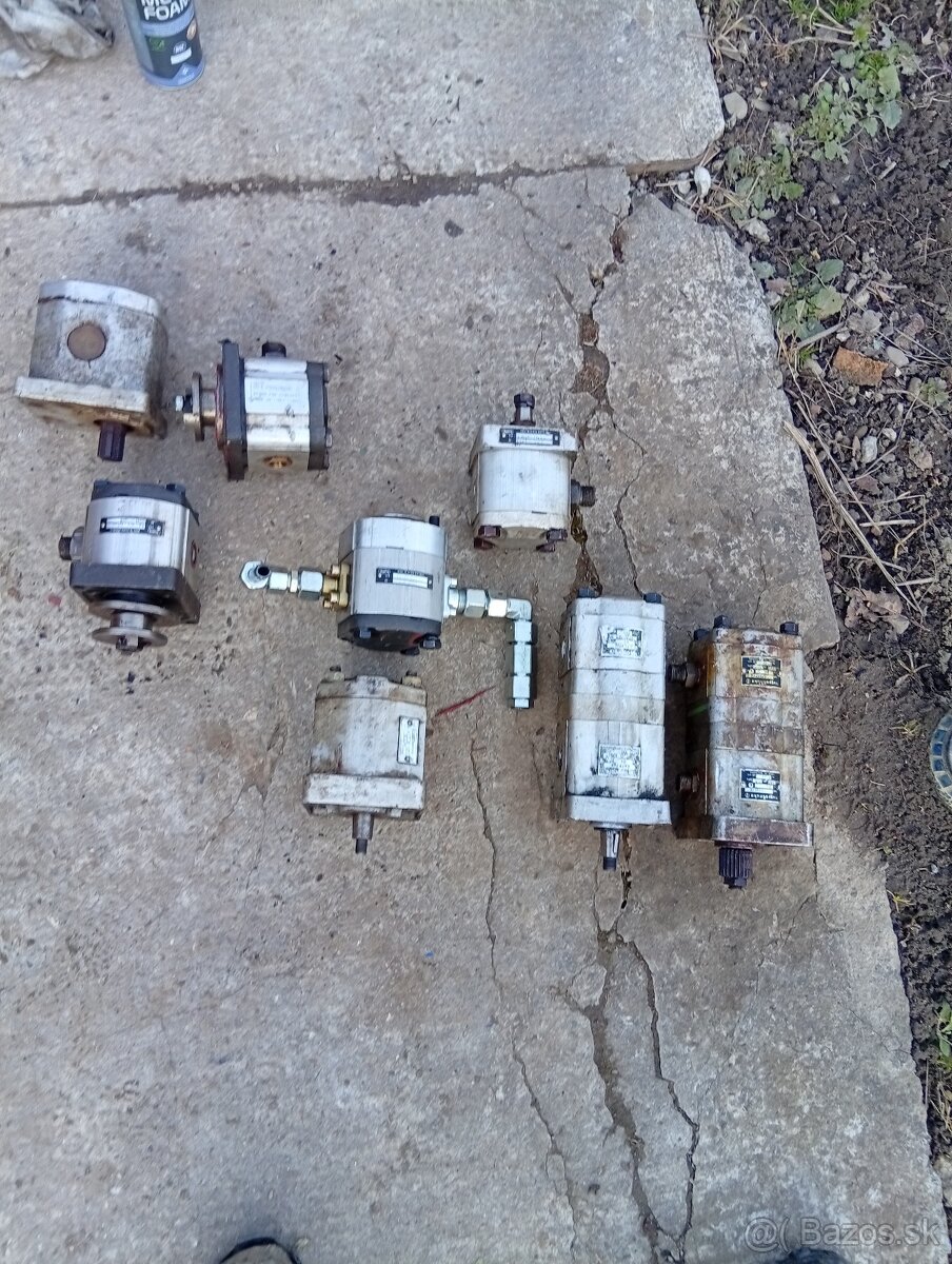 Predám tieto hydraulické čerpadla "'-"' - 4