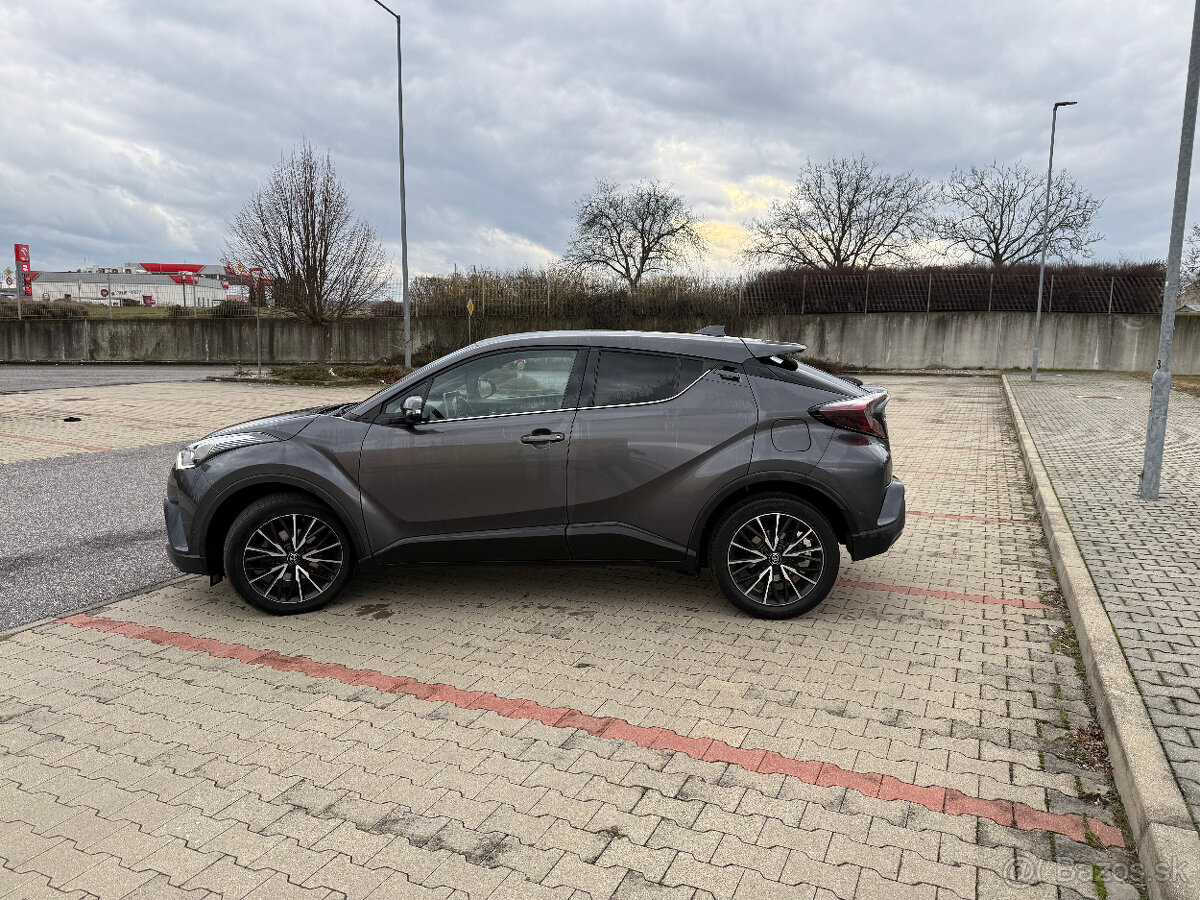 Toyota Chr Executive - 4
