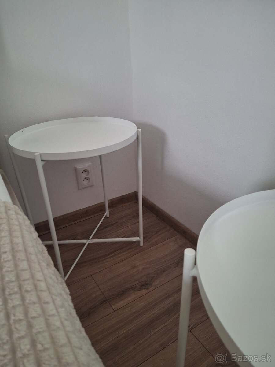 Predám stolíky 2ks - 4