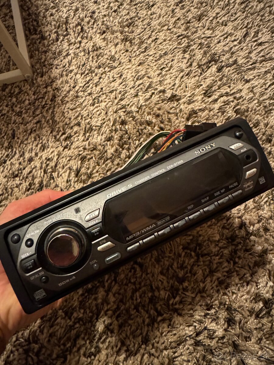 Predám autoradio SONY - 4