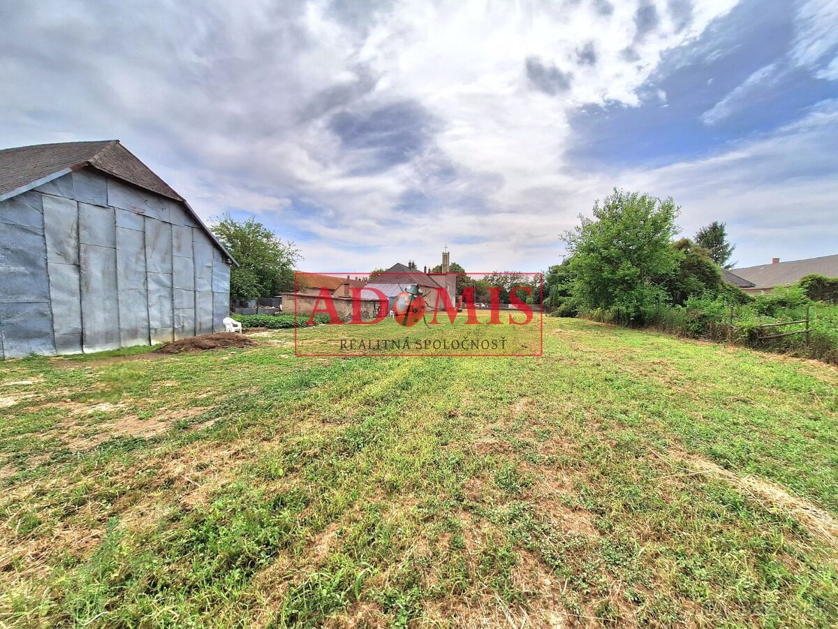 ADOMIS - predáme stavebný pozemok 4158m2 na RD, obec Božčice - 4