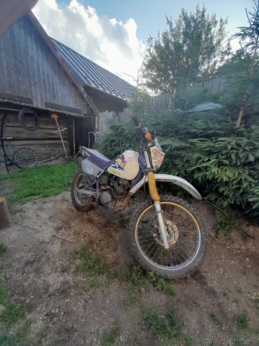 Suzuki Dr 125 se