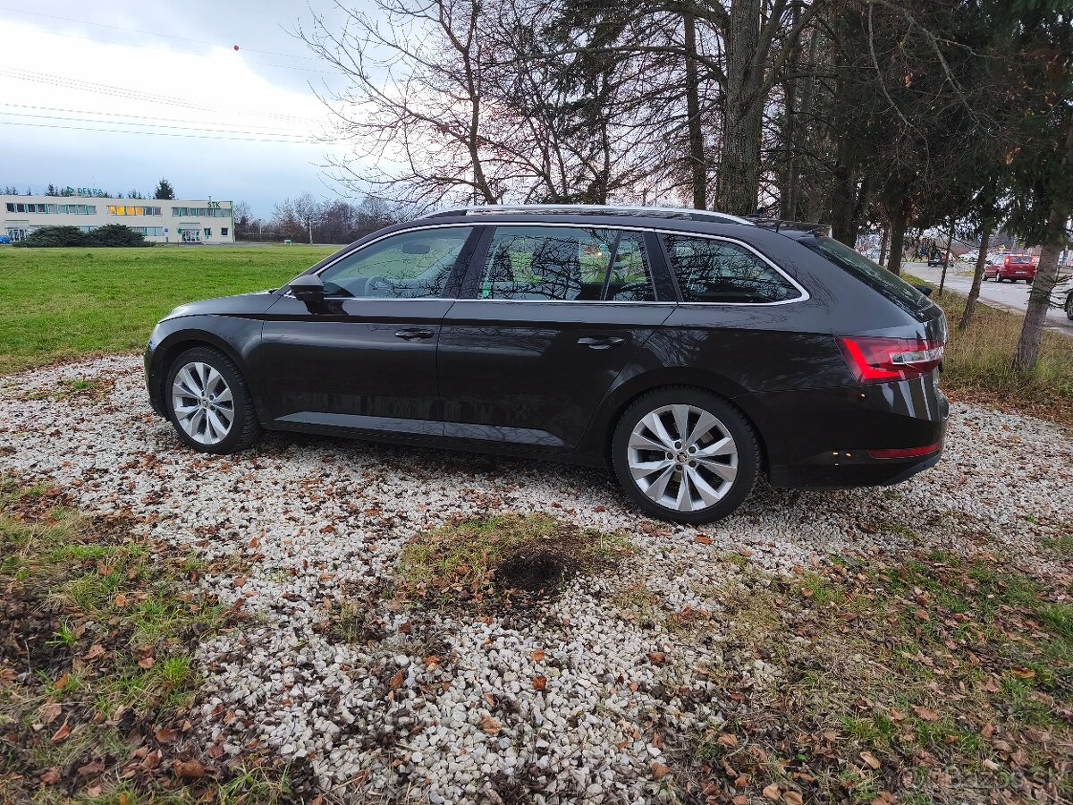 Škoda Superb combi 4x4 DSG 140kw r.v.6/2016 - 4