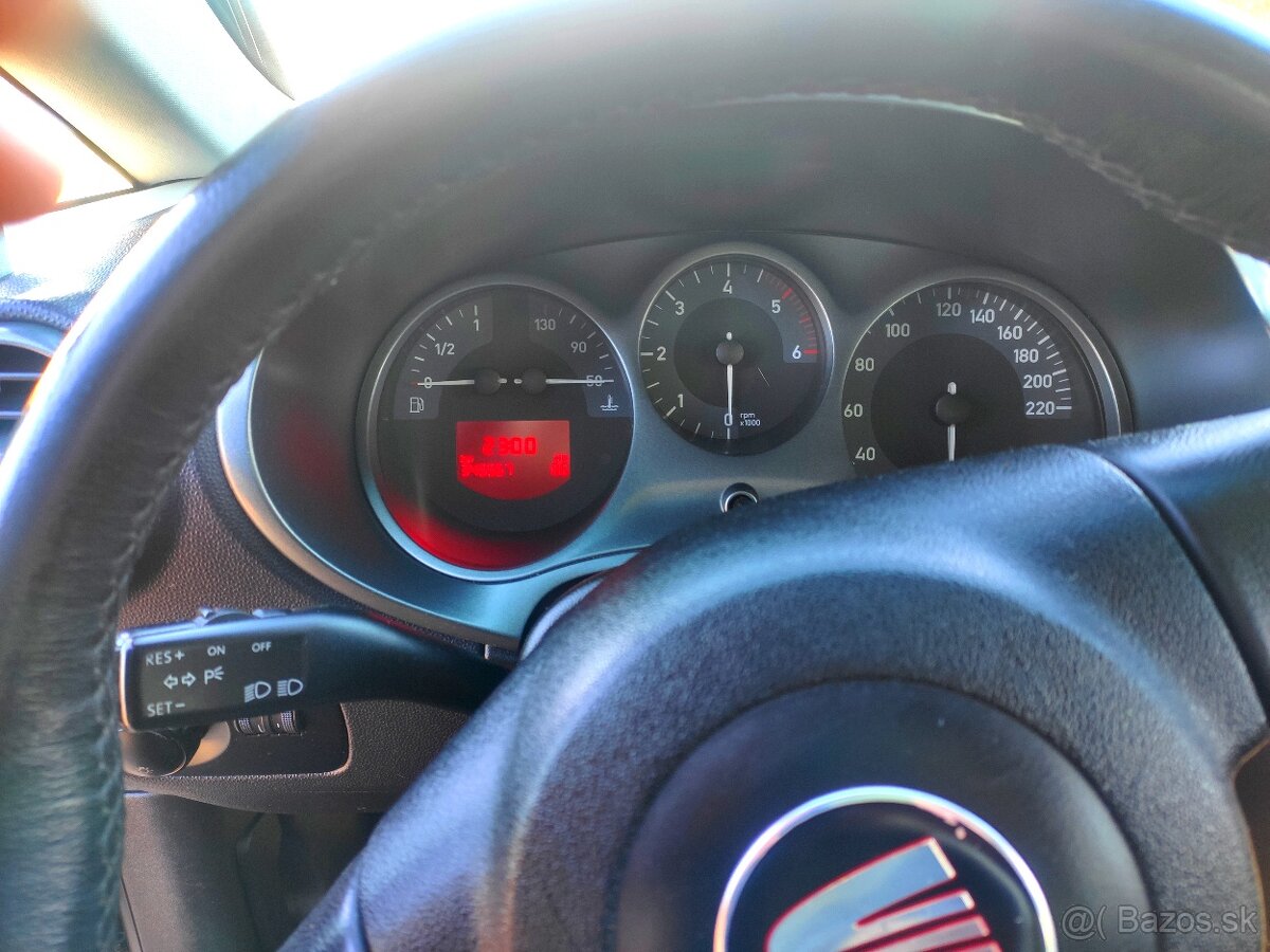 Predám Seat Leon - 4