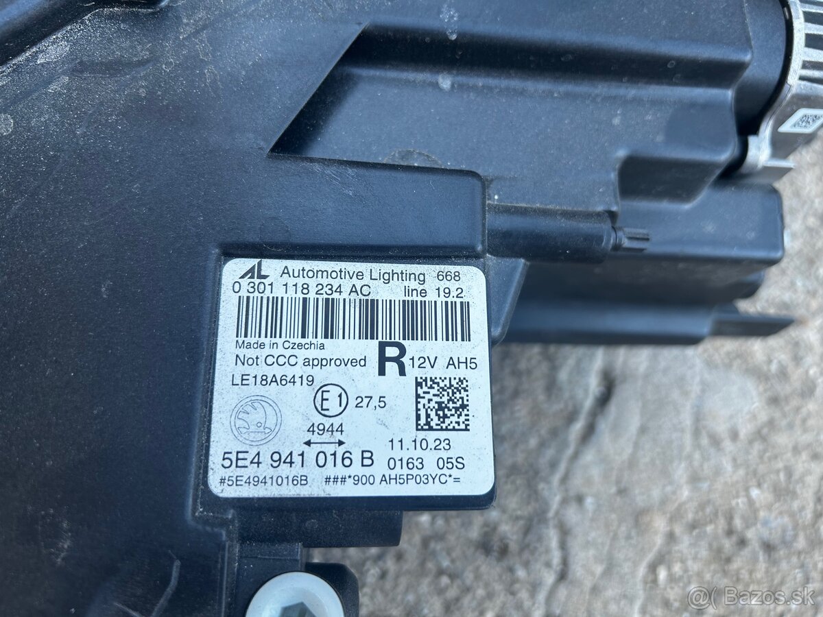 ✅ Škoda Octavia 4 pravé svetlo - 4