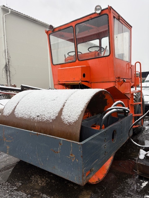 Predám valec STAVOSTROJ - 4