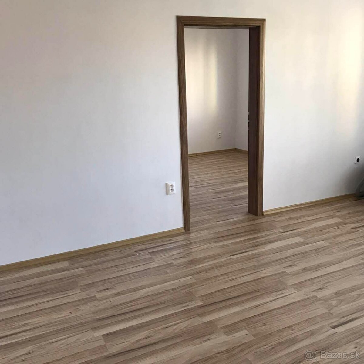 na predaj 2 izbový byt - Handlová - 4