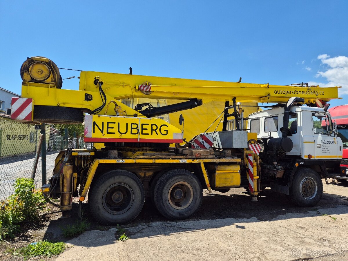 Autojeřáb Tatra 815 AD 20 - 4