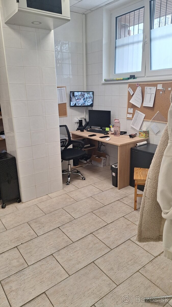 obchodny priestor 232m2 Žilina Hájik - 4