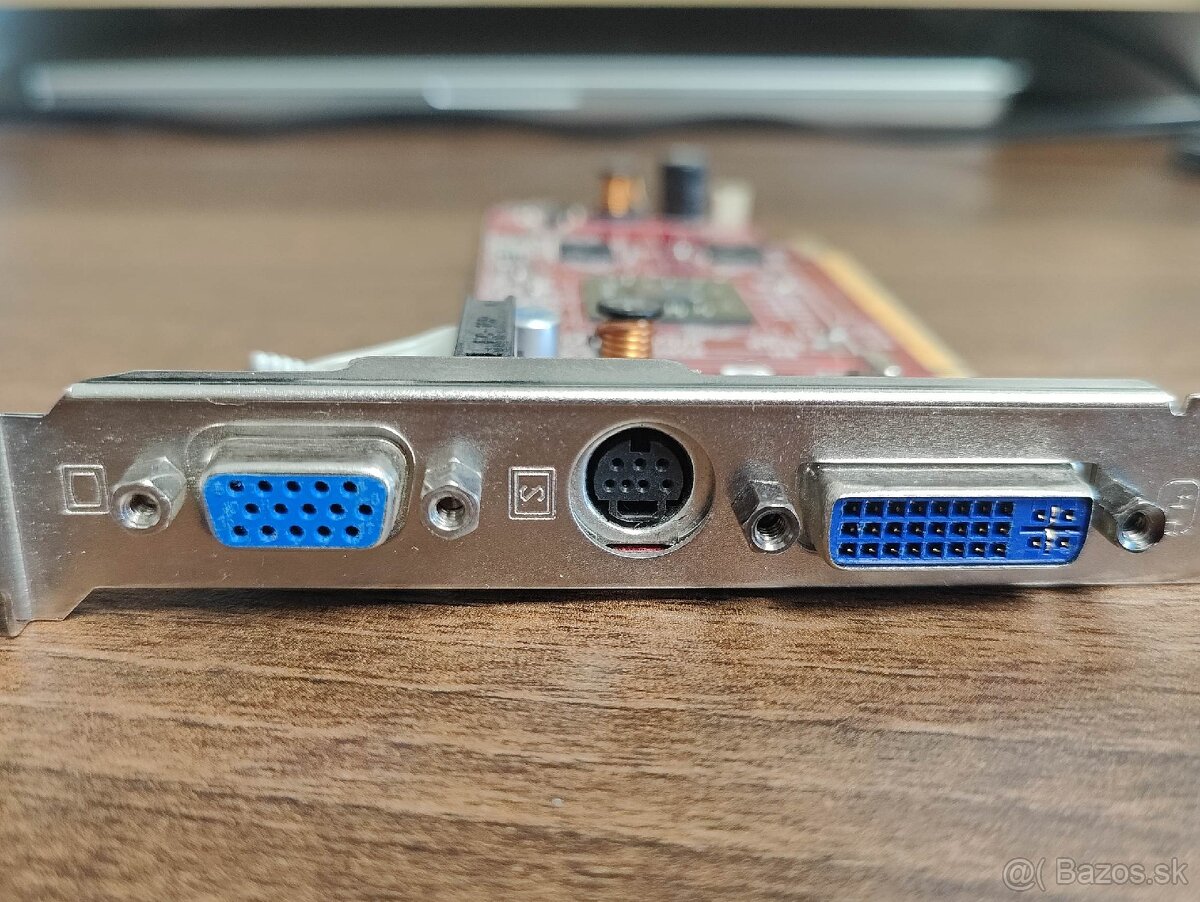 ATI RX2400 PRO - 4