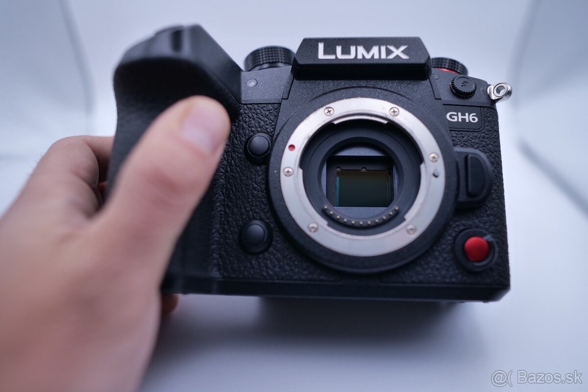 Panasonic Lumix GH6 + SmallRig cage + 2 batérie - 4
