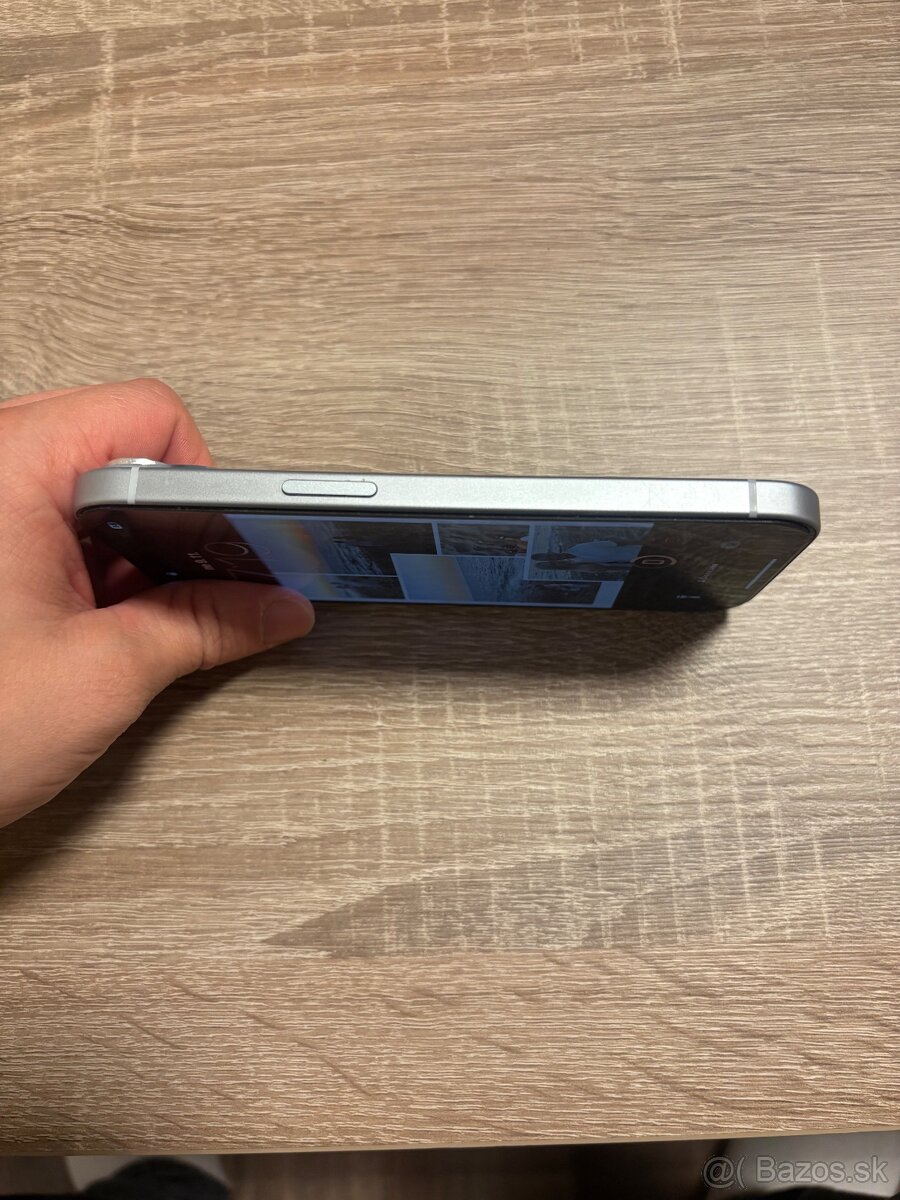 Predám iPhone 15 – 128 GB - 4