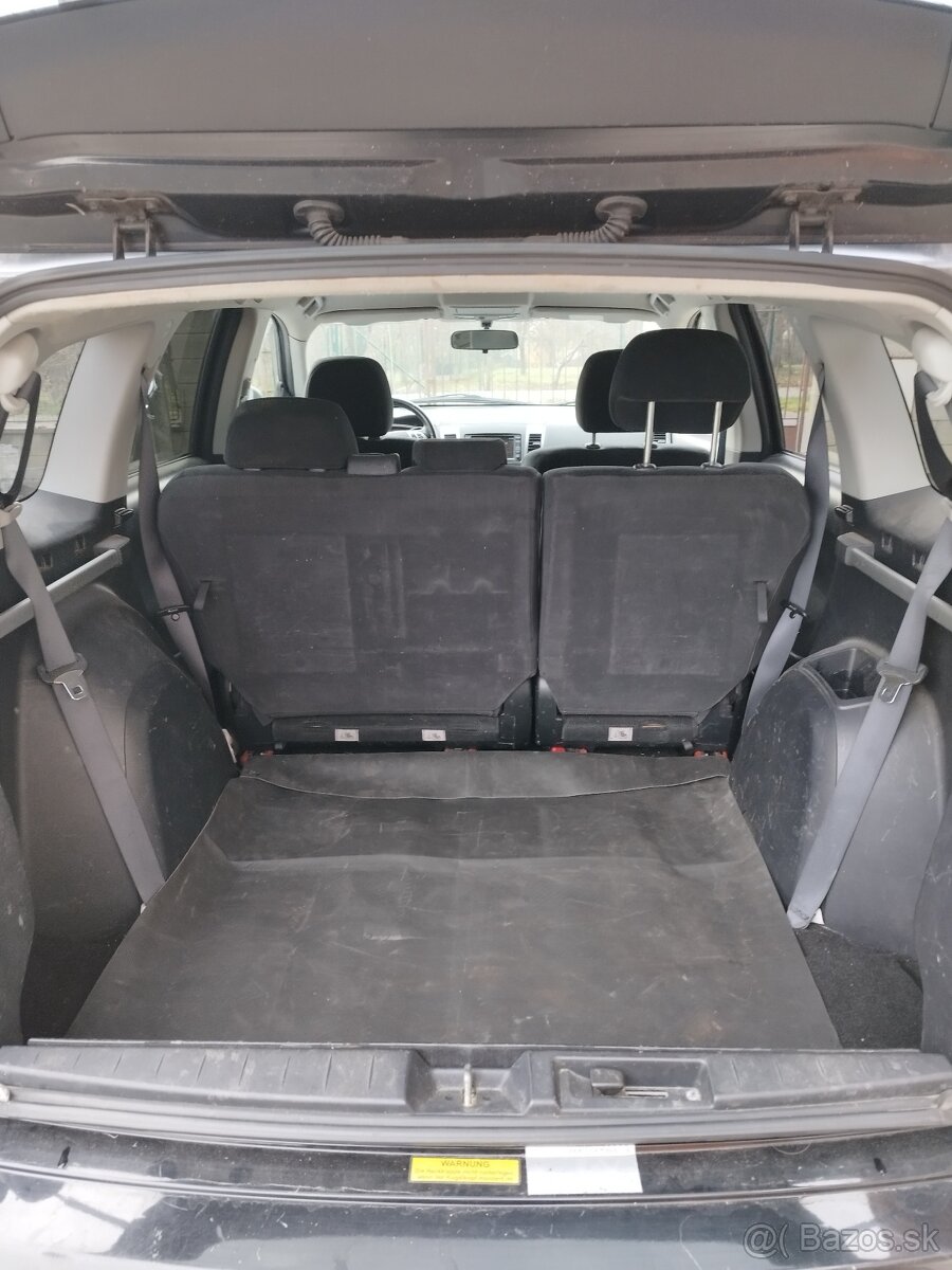 Mitsubishi Outlander 2.0 DI-D 4x4 103kW - 4