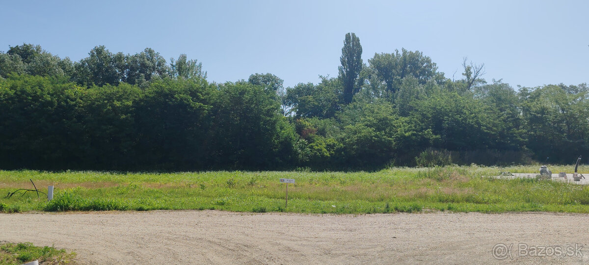 Lukratívny stavebný pozemok - 4