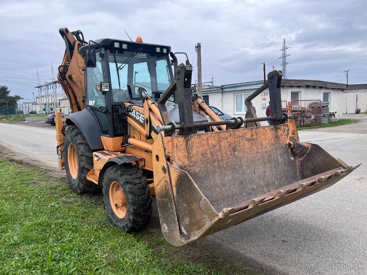 Rýpadlo nakladač CASE 580T - 4